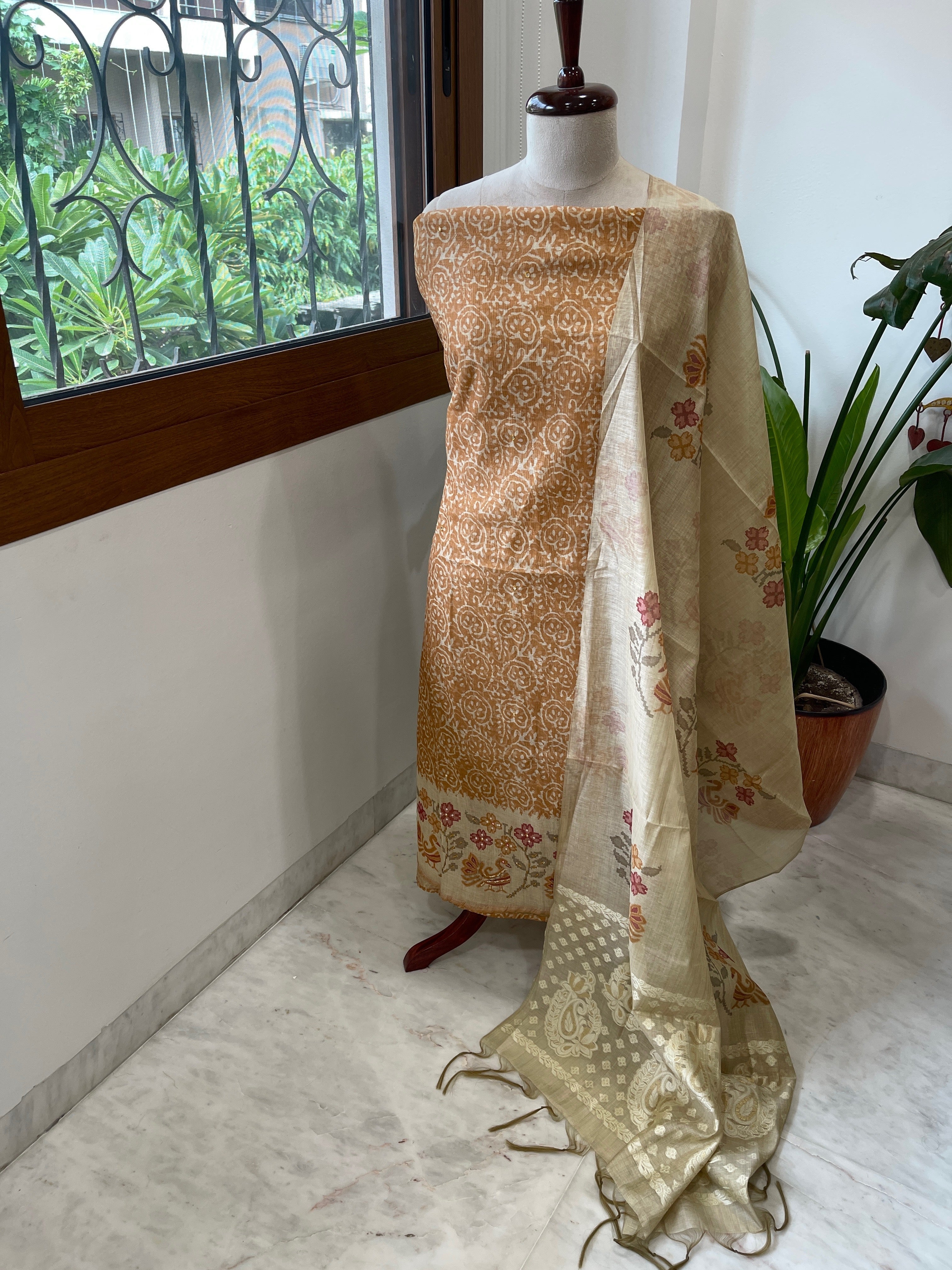 Mustard Suit Set with Block Print with Jamdani Dupatta in Chanderi - Masakalee