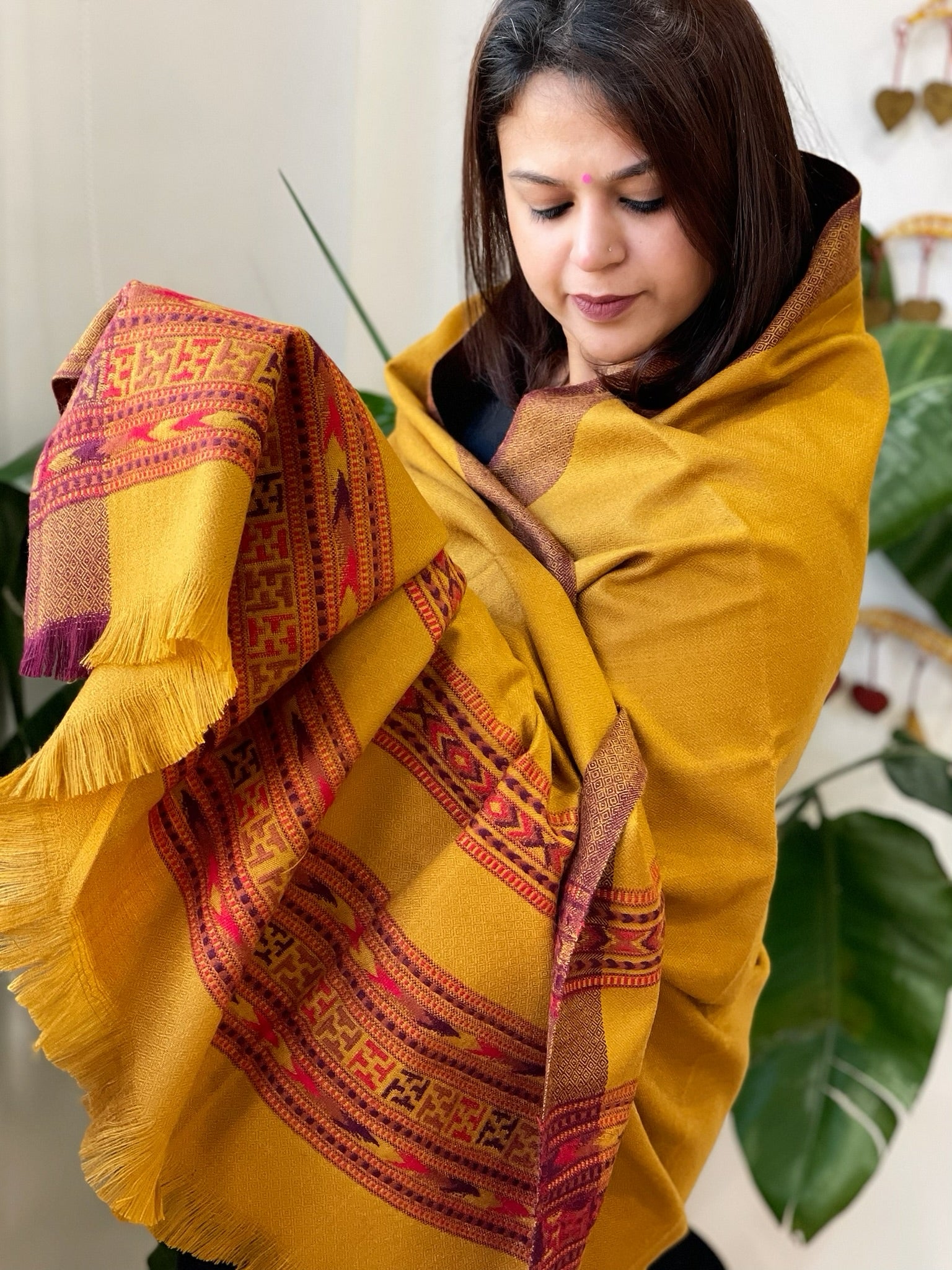 Mustard Woven Kullu Woollen Shawl - Masakalee