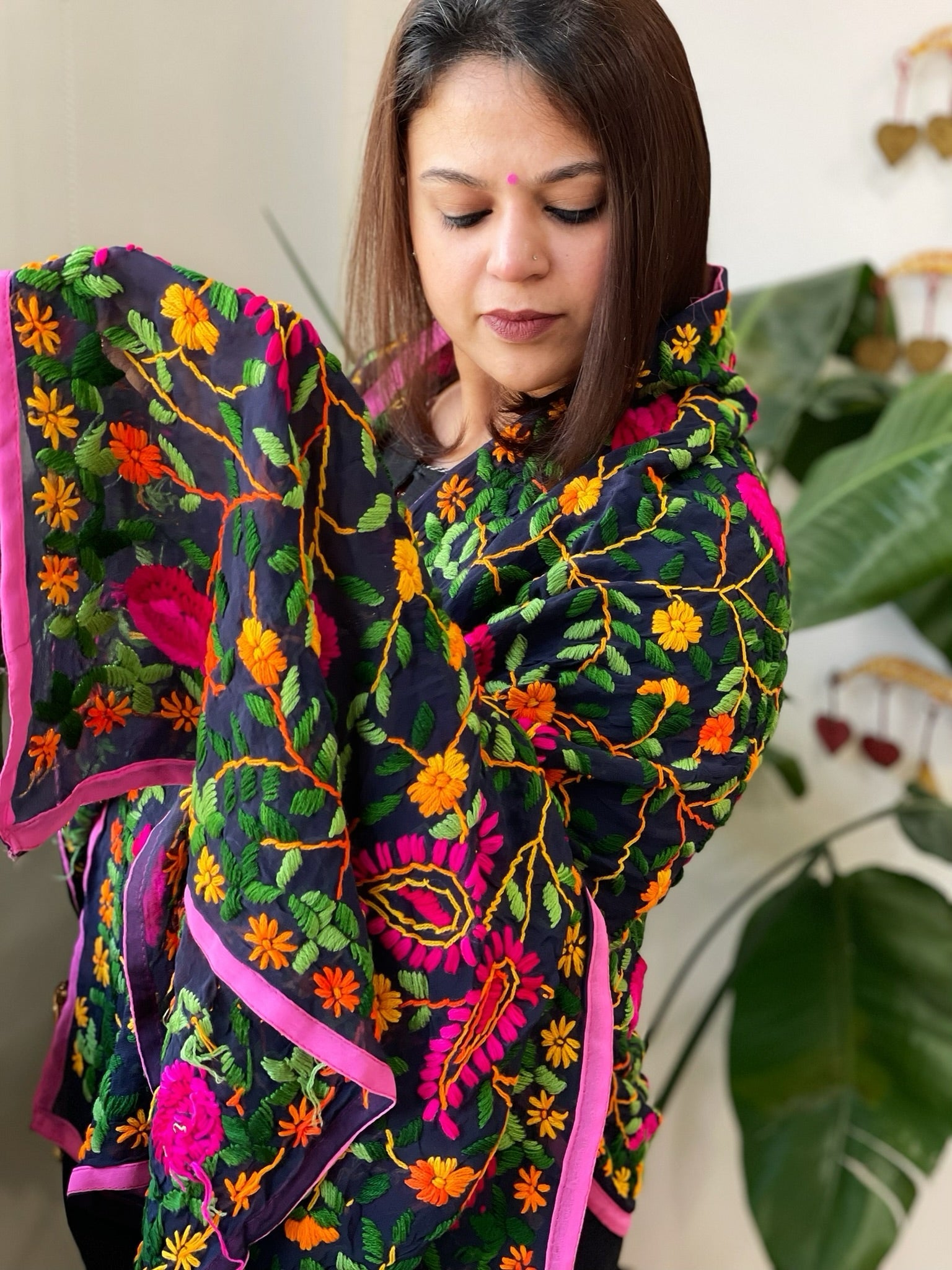 Navy Georgette dupatta with Woolen Thread Handwork - Masakalee