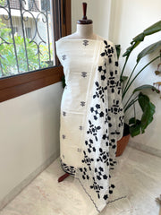 Off - White Applique Suit Set in Mul Chanderi - Masakalee