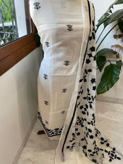 Off - White Applique Suit Set in Mul Chanderi - Masakalee