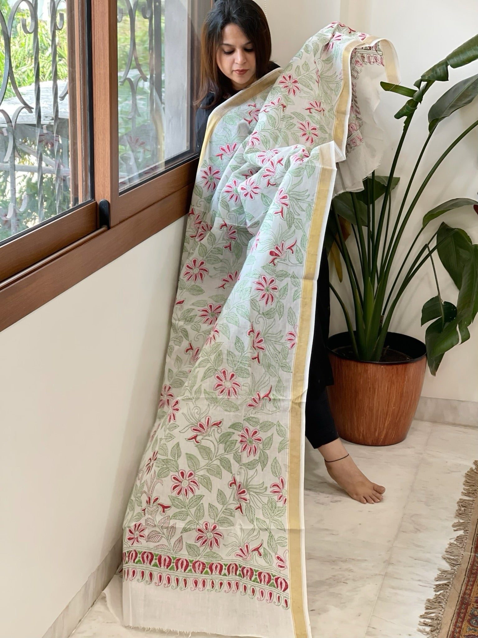 Off - White Handmade Kantha Dupatta in Pure Cotton - Masakalee