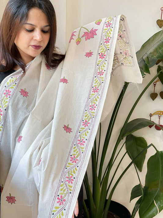 Off - White Handmade Kantha Dupatta in Pure Cotton - Masakalee