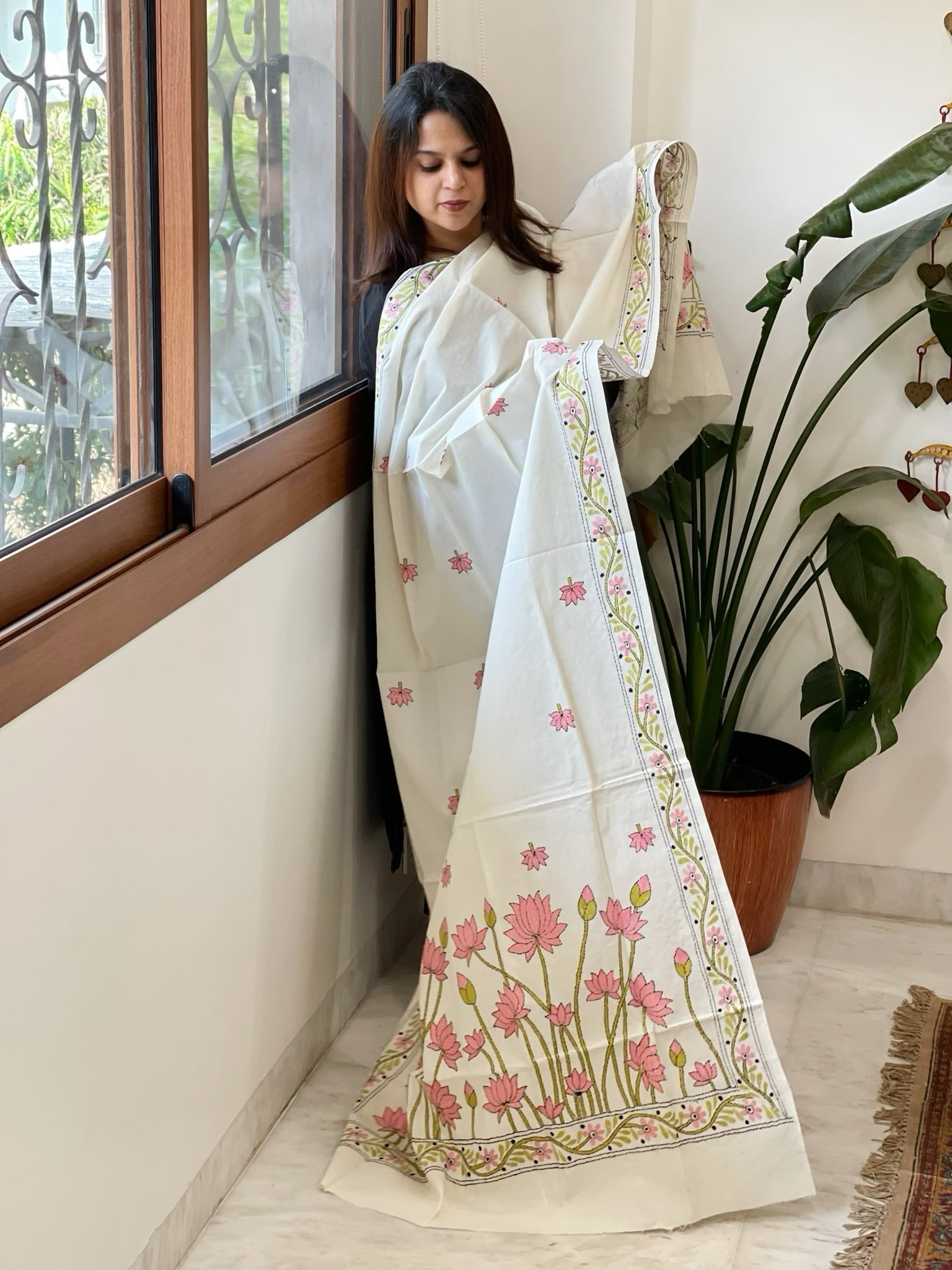 Off - White Handmade Kantha Dupatta in Pure Cotton - Masakalee