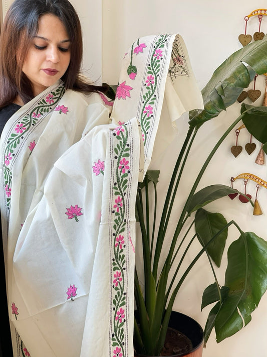 Off - White Handmade Kantha Dupatta in Pure Cotton - Masakalee