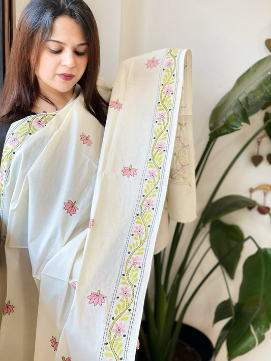 Off - White Handmade Kantha Dupatta in Pure Cotton - Masakalee