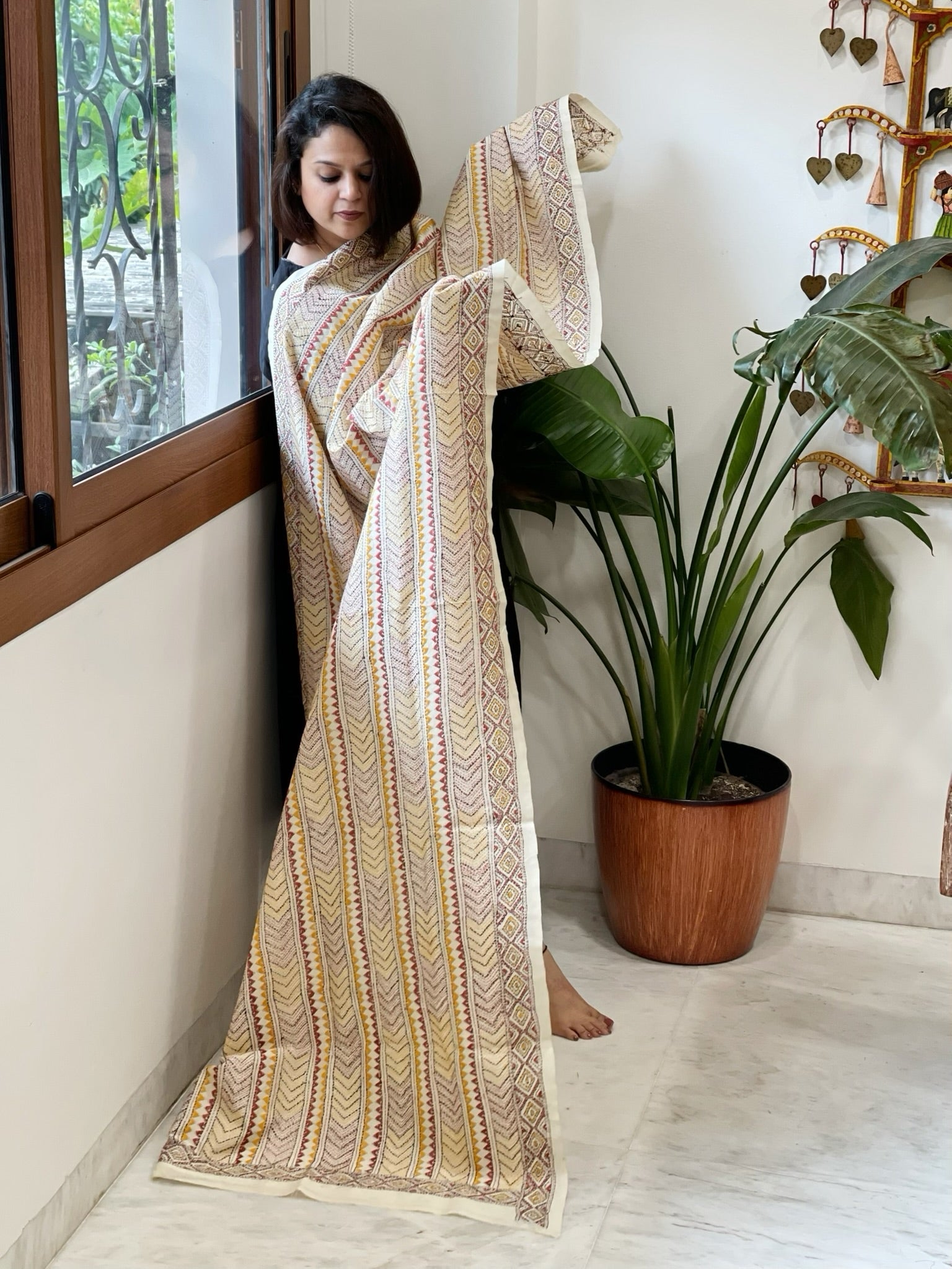 Off-White Handmade Kantha Dupatta in Silk - Masakalee