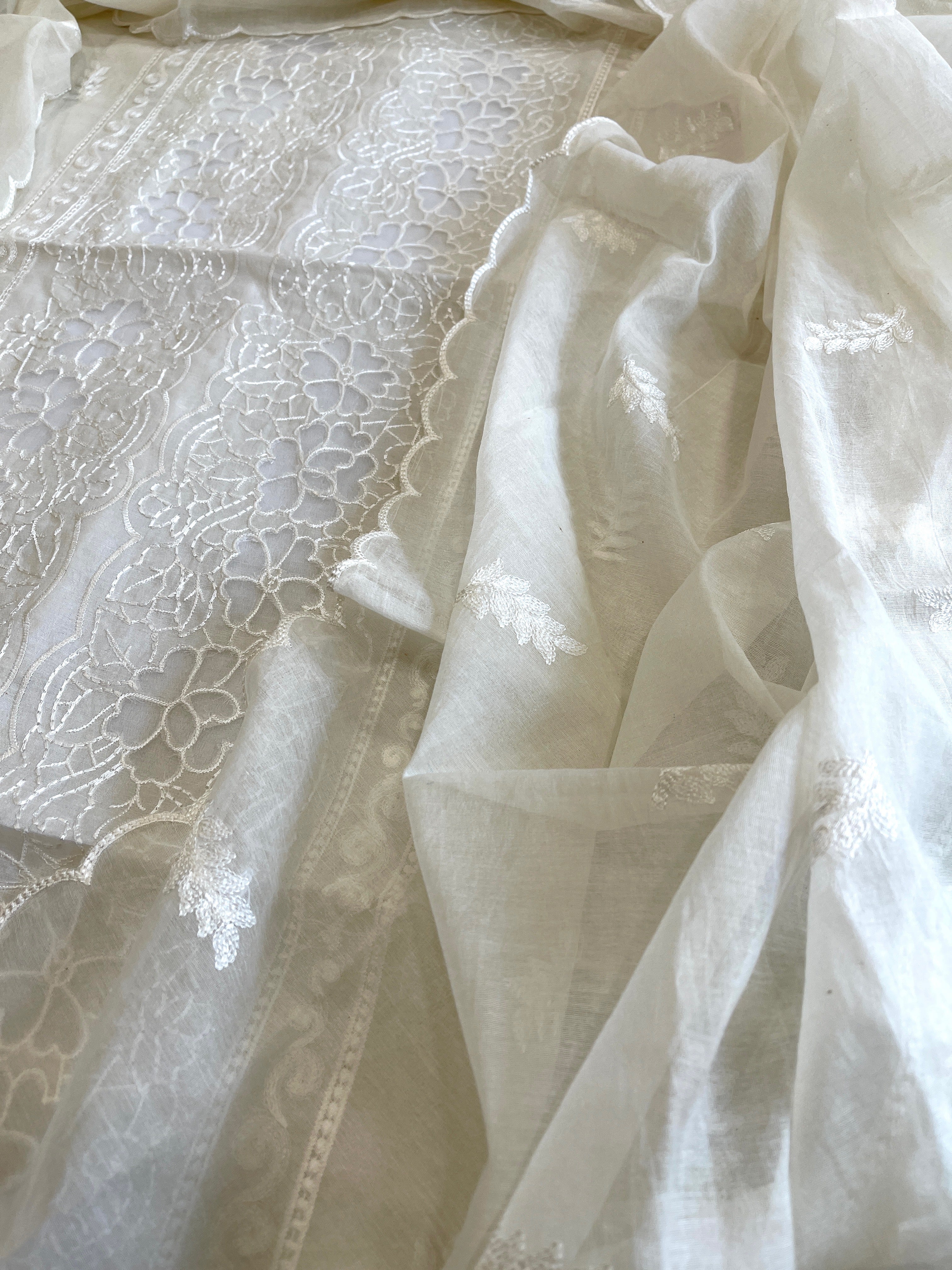 Off - White Mul Chanderi Suit Set with Cut Work - Masakalee