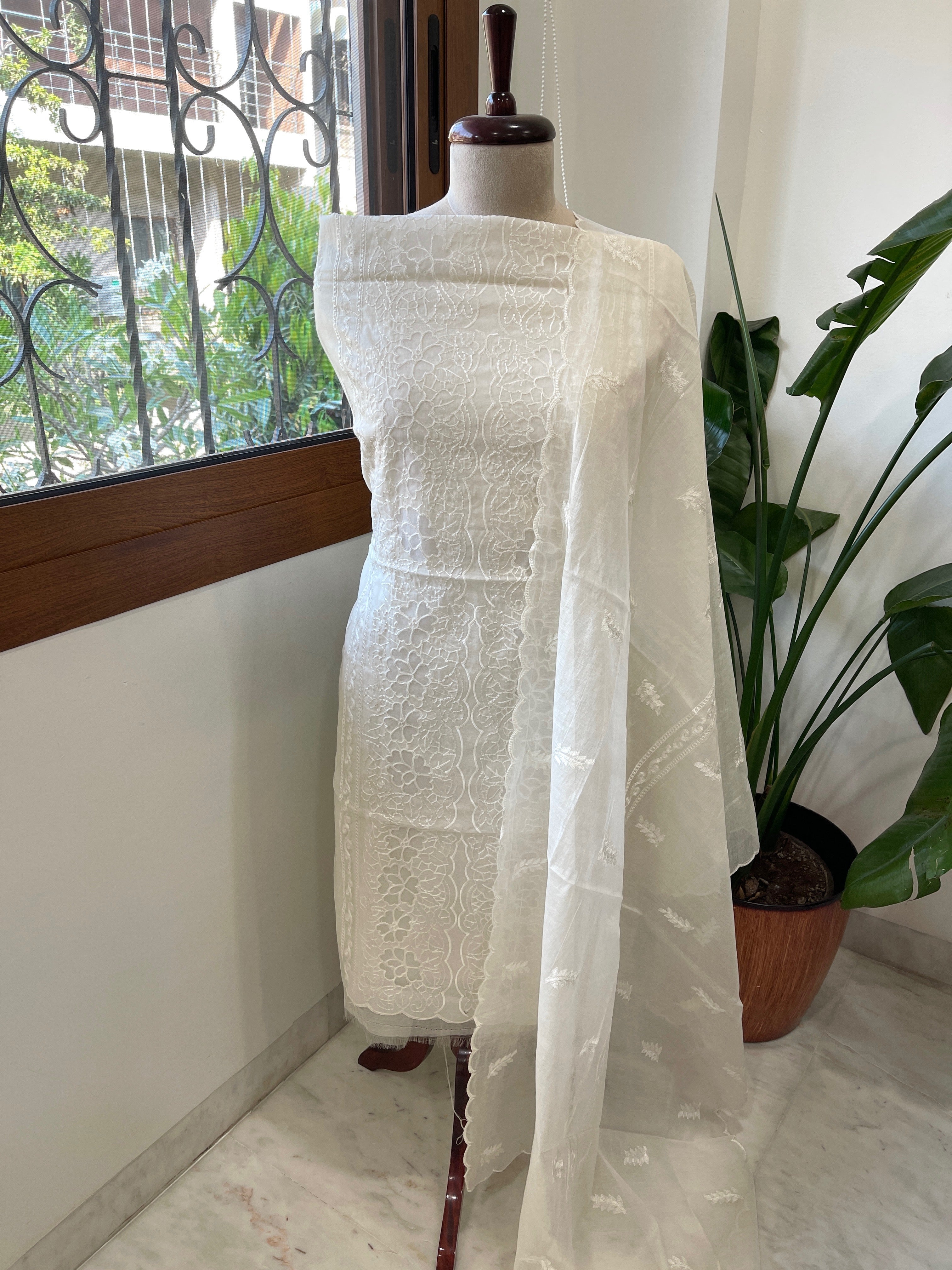 Off - White Mul Chanderi Suit Set with Cut Work - Masakalee