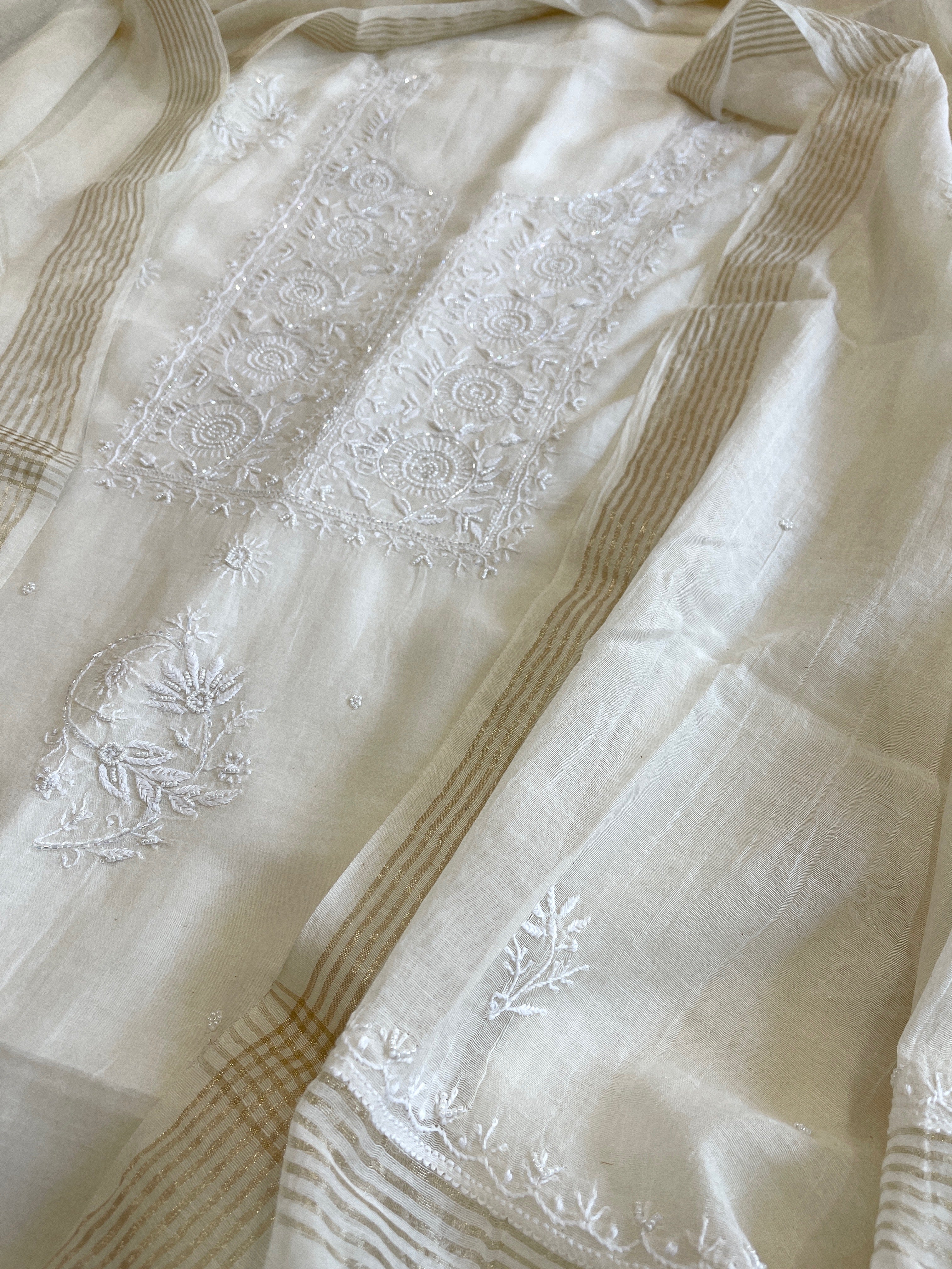 Off White Suit Set with Lucknowi Handwork in Pure Mul Chanderi - Masakalee