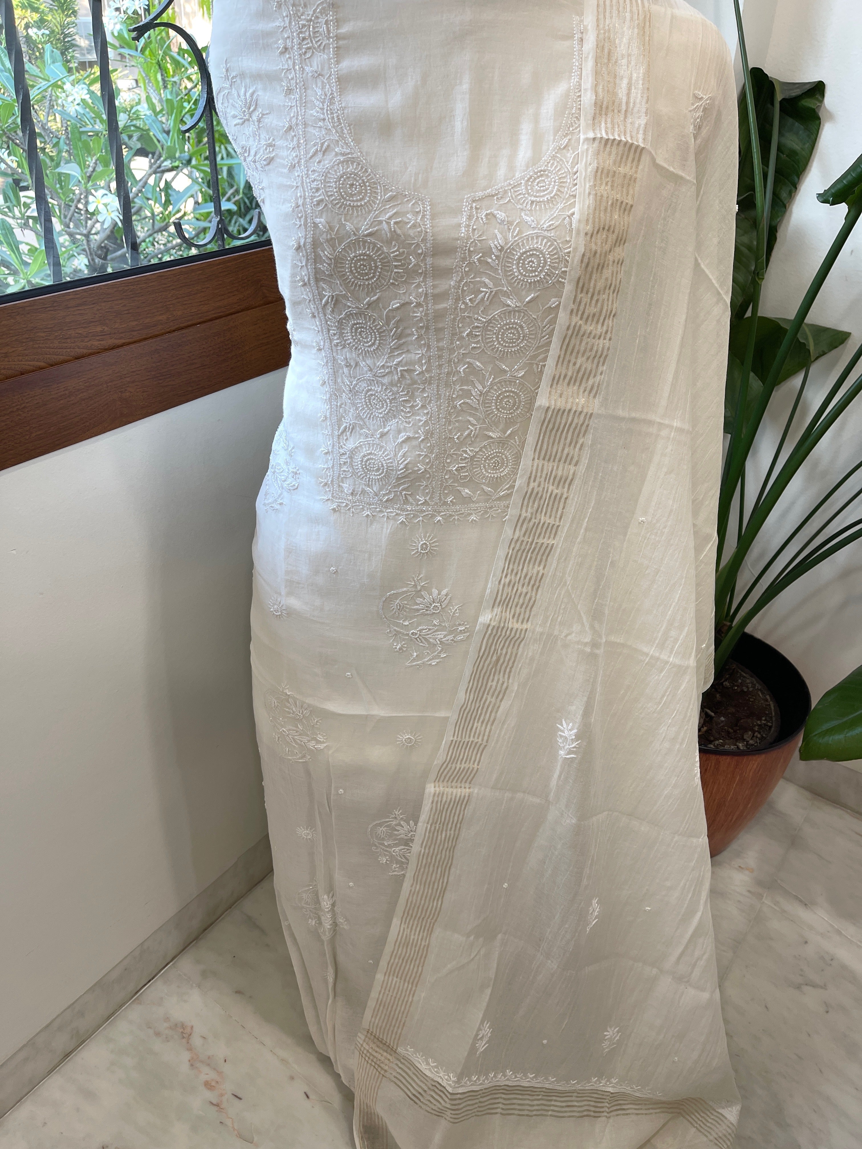 Off White Suit Set with Lucknowi Handwork in Pure Mul Chanderi - Masakalee