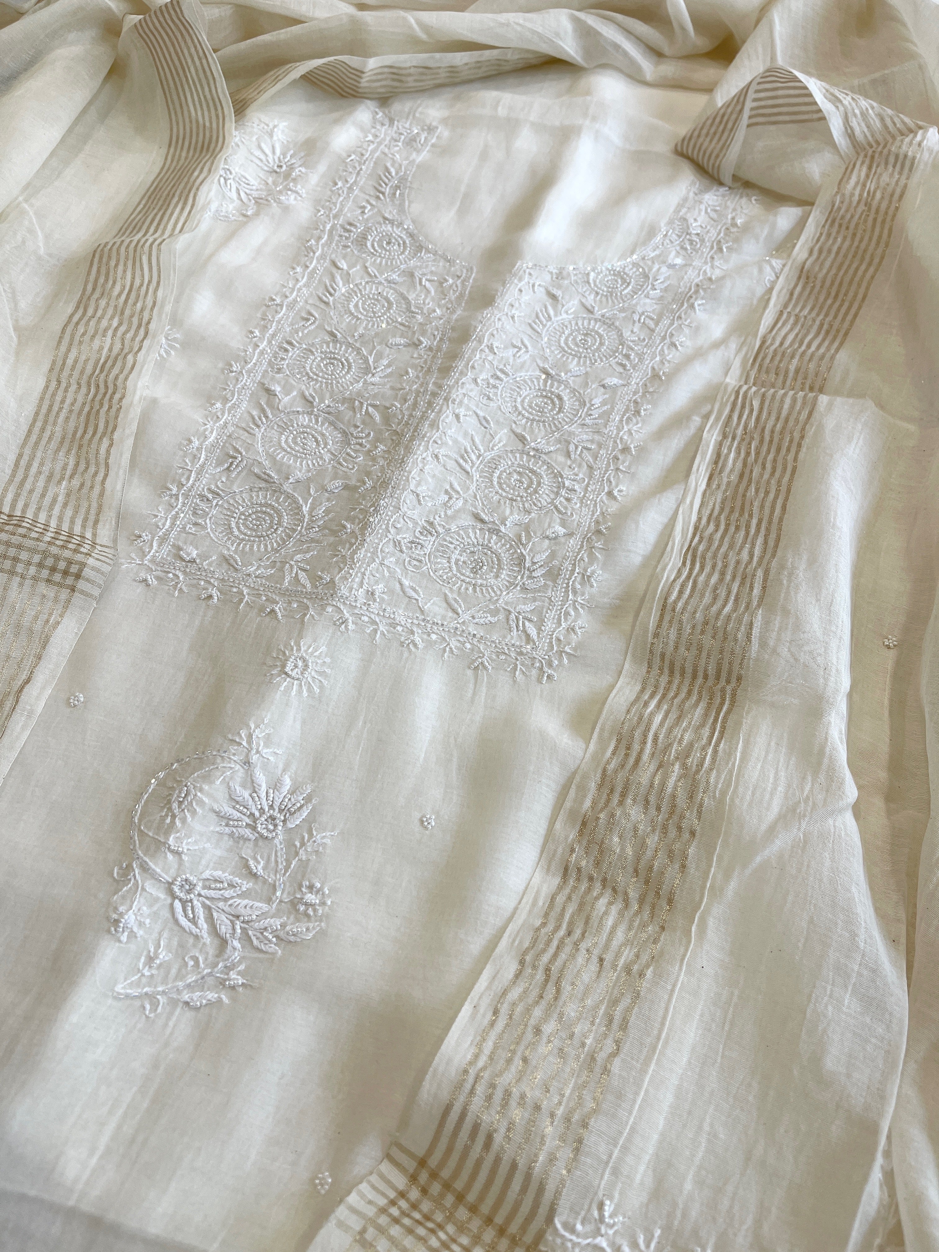 Off White Suit Set with Lucknowi Handwork in Pure Mul Chanderi - Masakalee