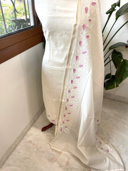 Off - White Suit Set with Thread Embroidery in Mul Chanderi - Masakalee