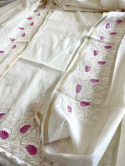 Off - White Suit Set with Thread Embroidery in Mul Chanderi - Masakalee