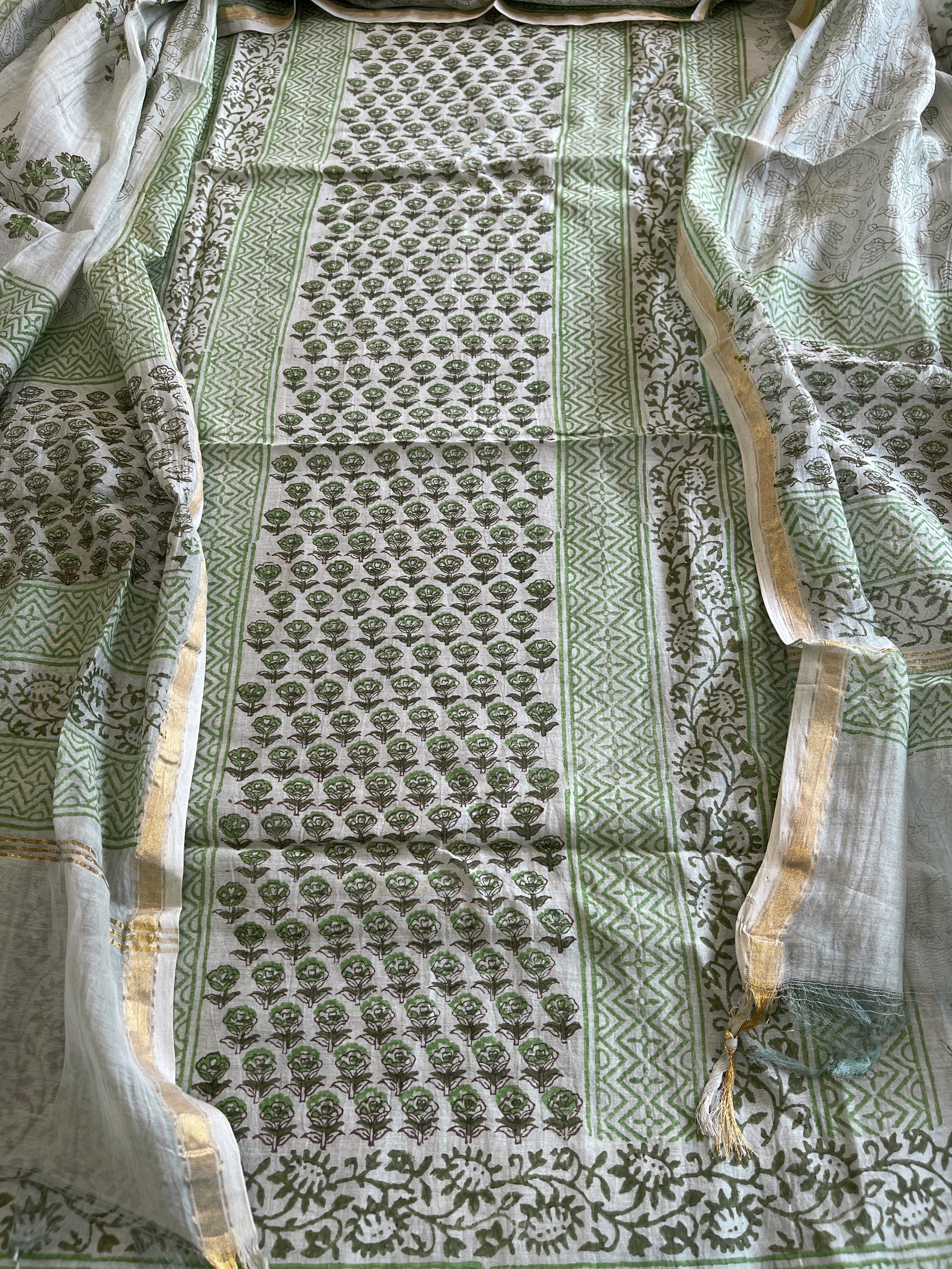 Olive Green Handblock Printed Suit Set in Mul Cotton - Masakalee