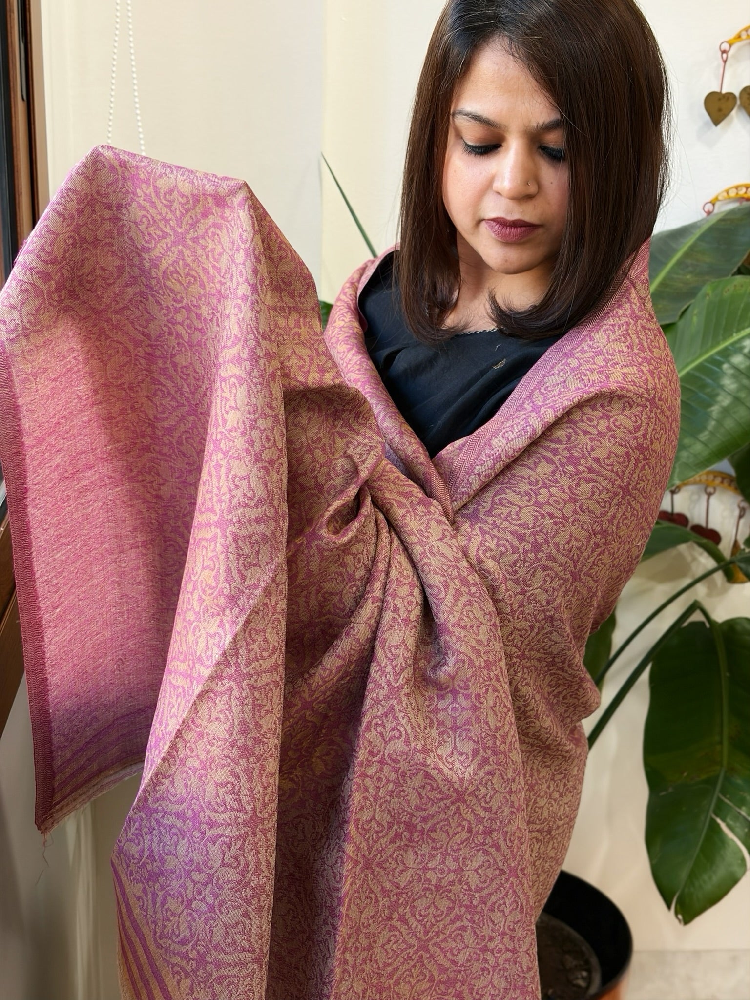 Onion Pink Pashmina Shawl with Zari - Masakalee