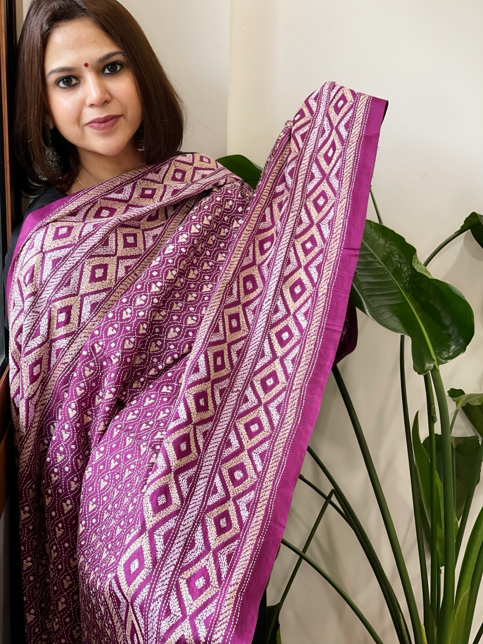 Orchid Purple Handmade Nakshi Kantha Dupatta in Pure Silk - Masakalee