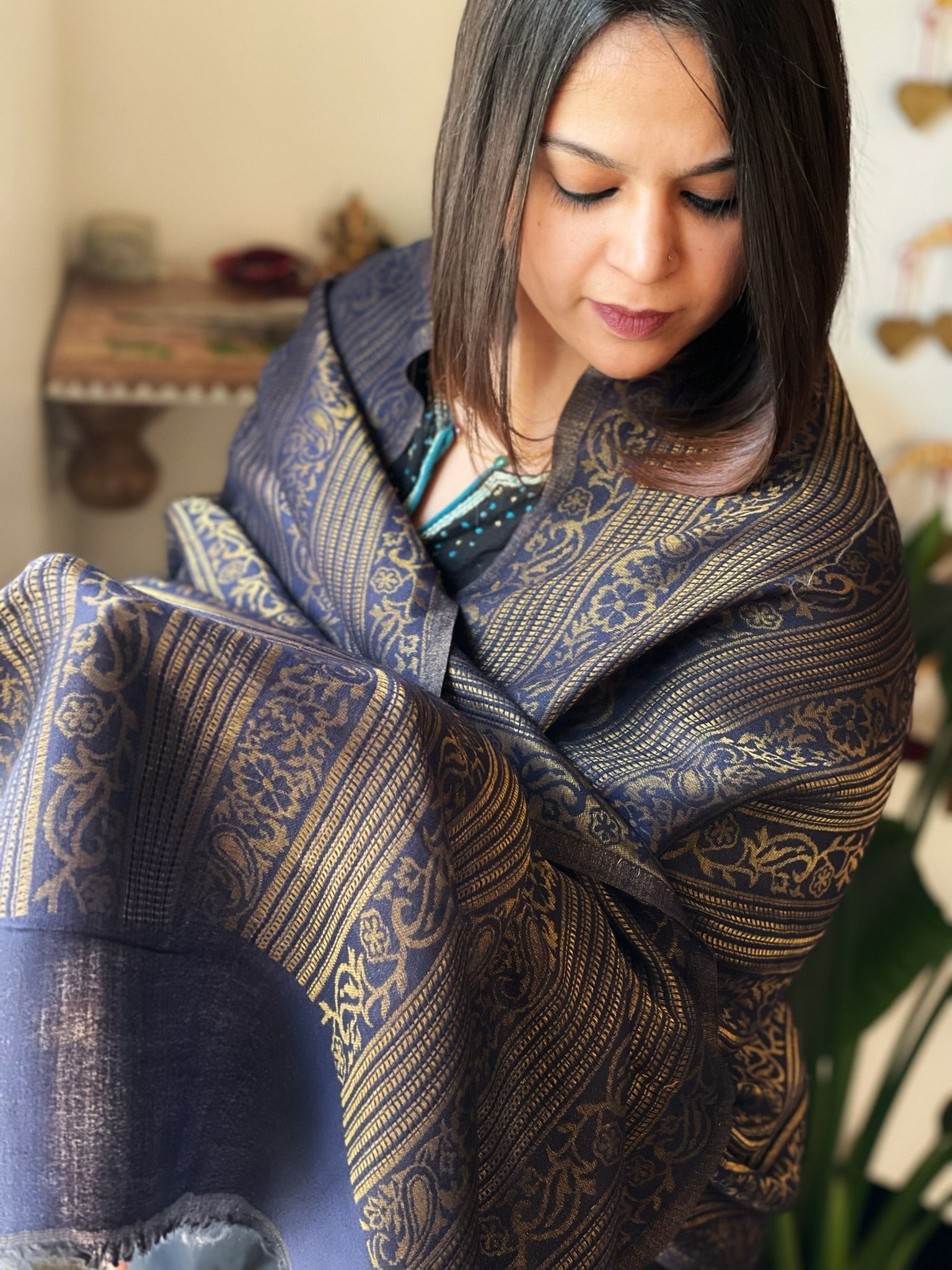 Pashmina Stole with Zari - Masakalee