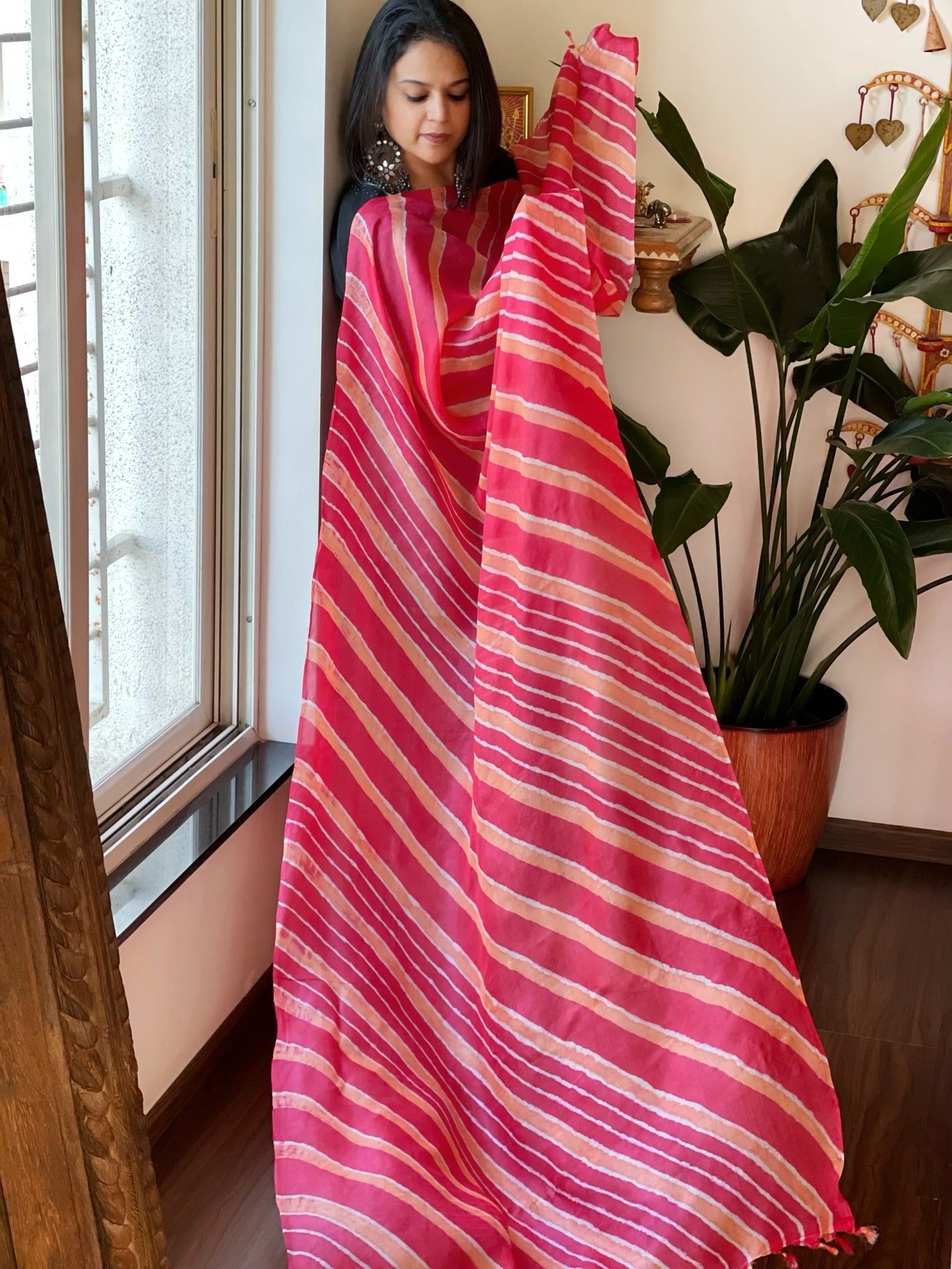 Peach, Coral Red Tussar Silk Leheriya Dupatta - Masakalee