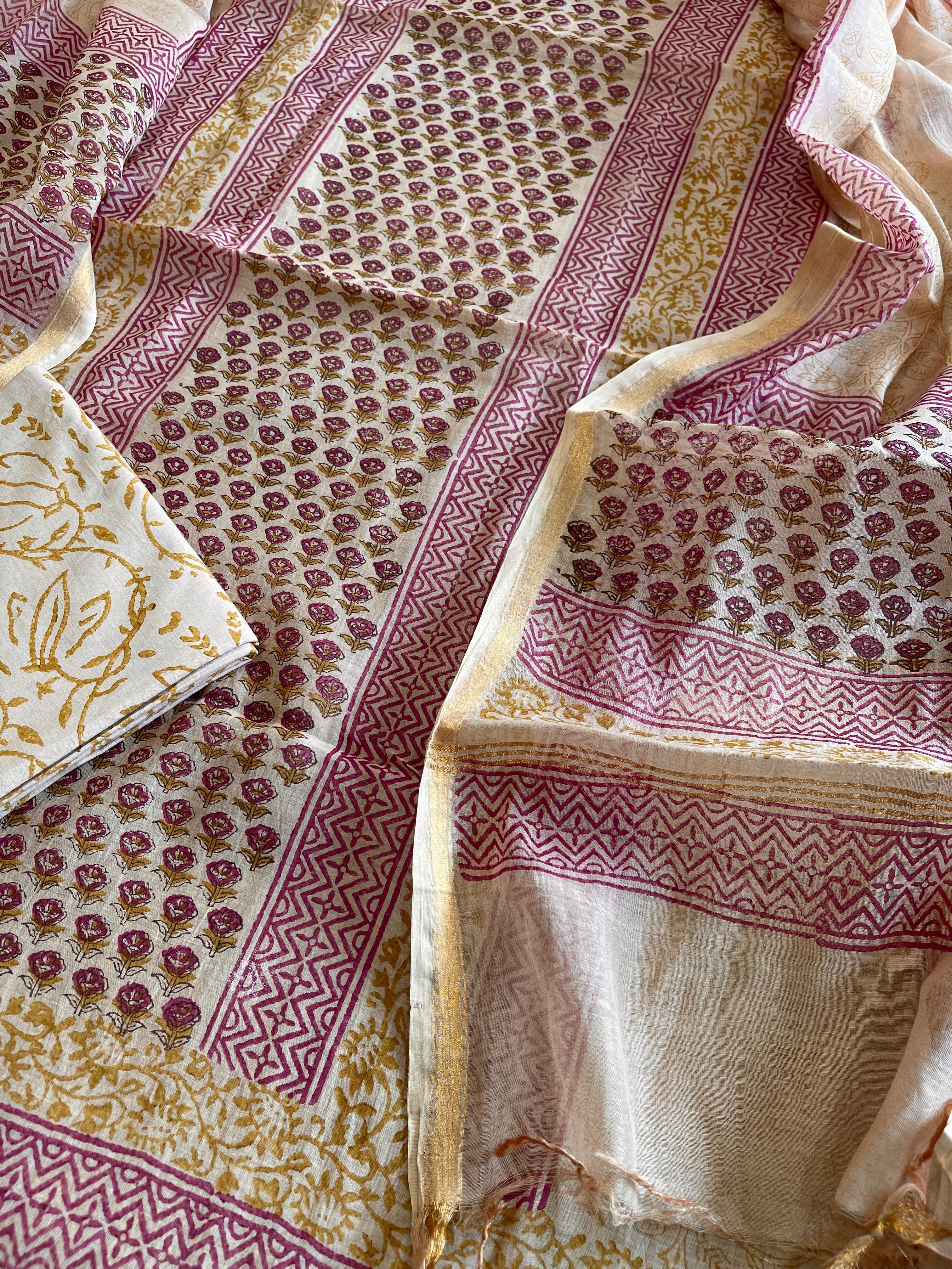Peach Handblock Printed Suit Set in Mul Cotton - Masakalee