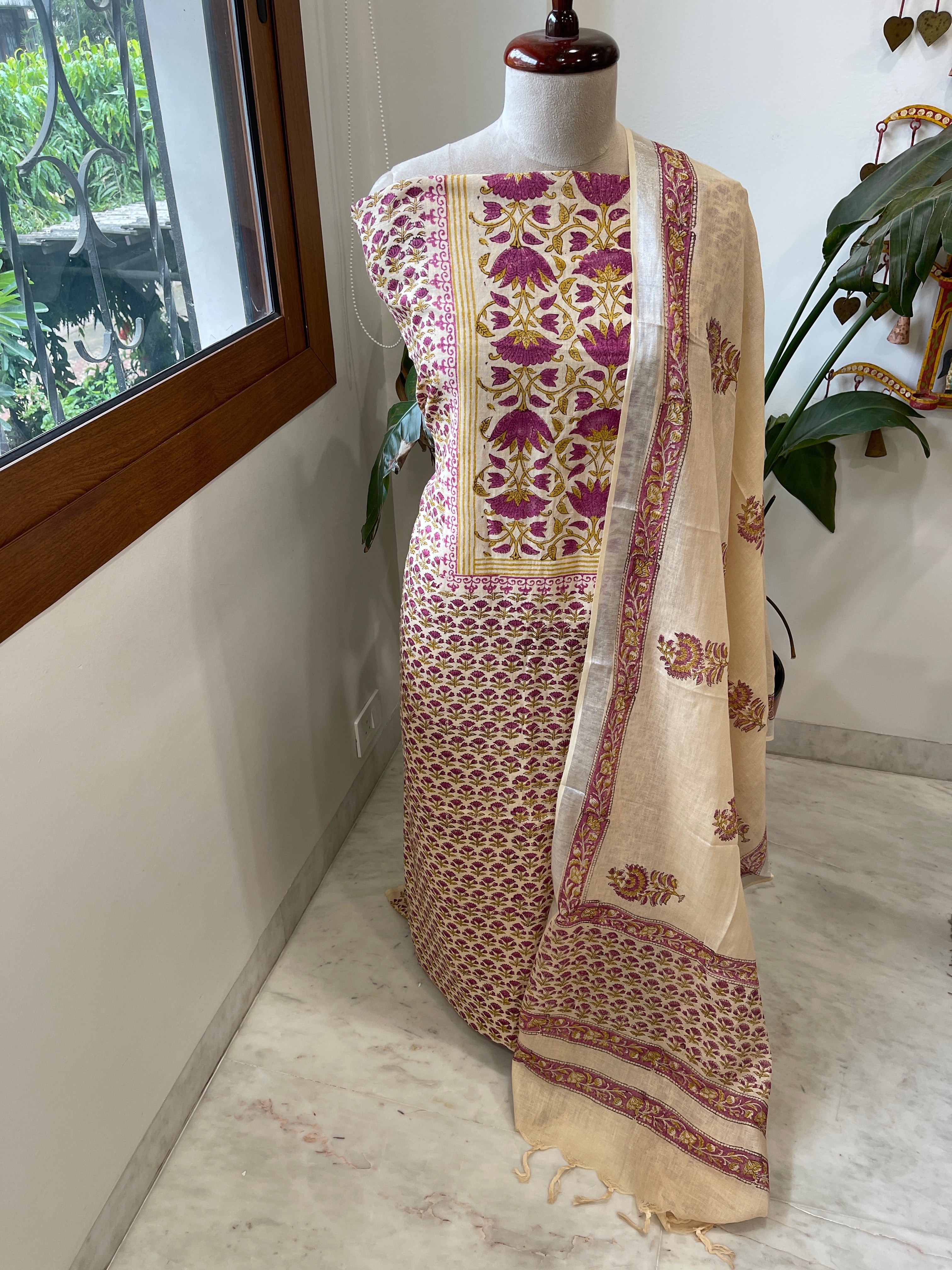 Peach Handblock Printed Suit Set in Pure Linen - Masakalee