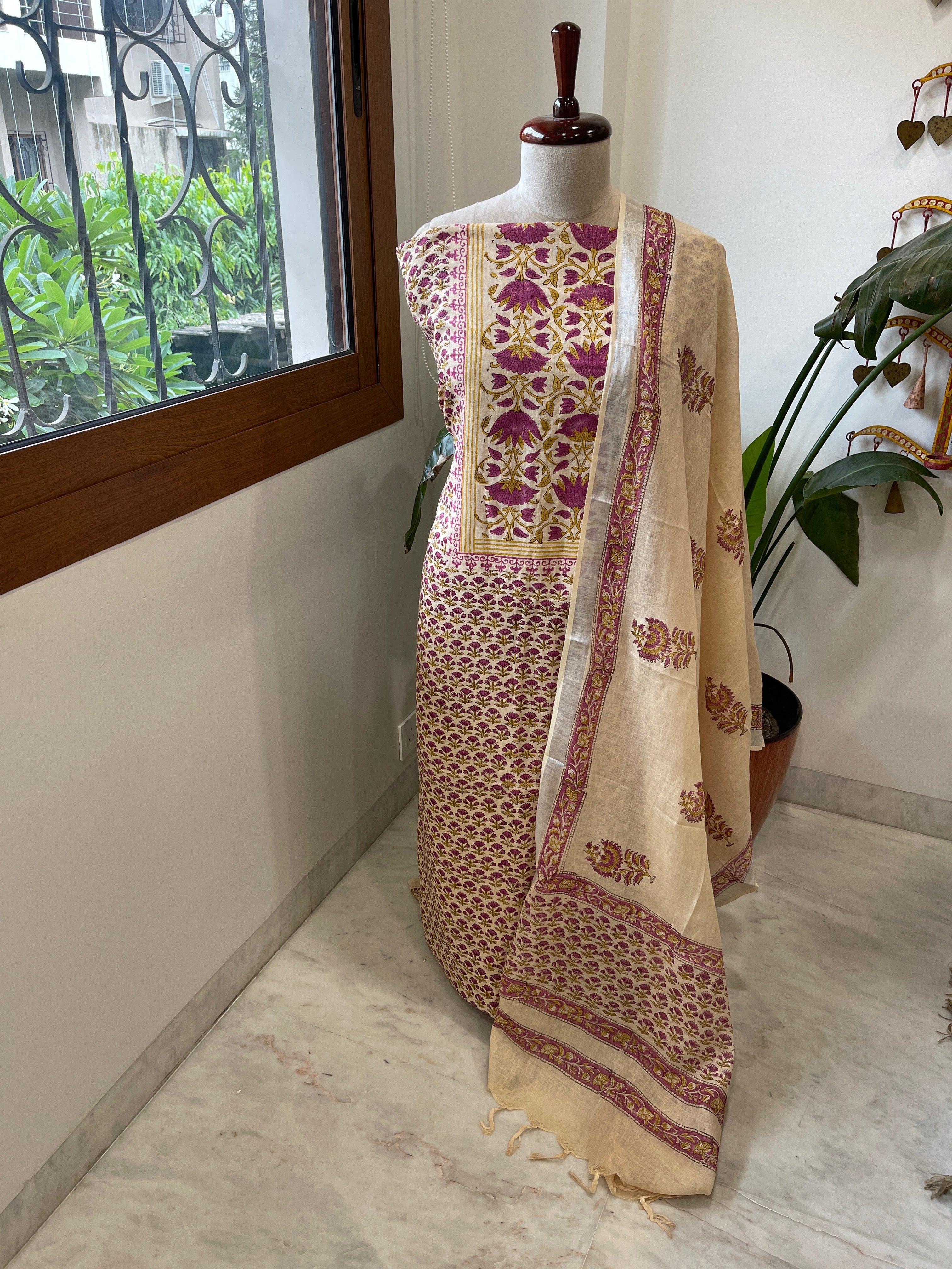 Peach Handblock Printed Suit Set in Pure Linen - Masakalee