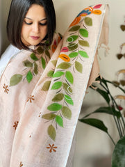 Peach Handpainted Dupatta with Kantha Stitch Handwork in Linen - Masakalee