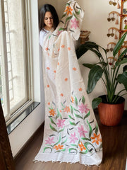 Peach Handpainted Dupatta with Kantha Stitch Handwork in Linen - Masakalee