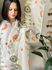 Peach Handpainted Dupatta with Kantha Stitch Handwork in Linen - Masakalee