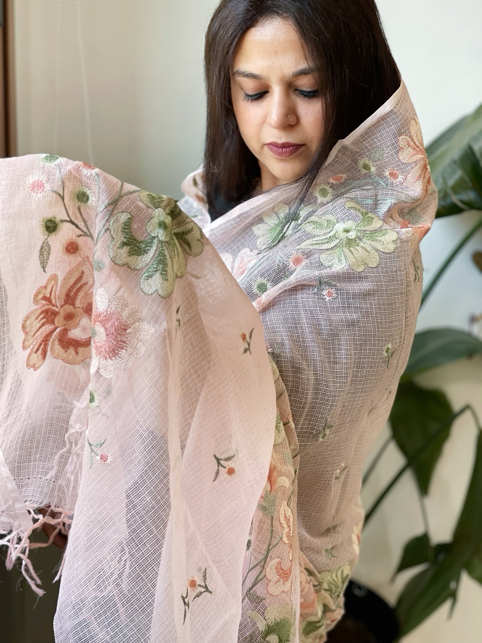 Peach Kota Cotton Dupatta with Thread Embroidery - Masakalee