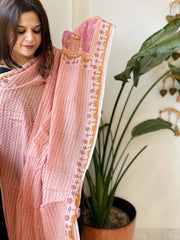 Peach Mul Cotton Handblock Printed Dupatta - Masakalee