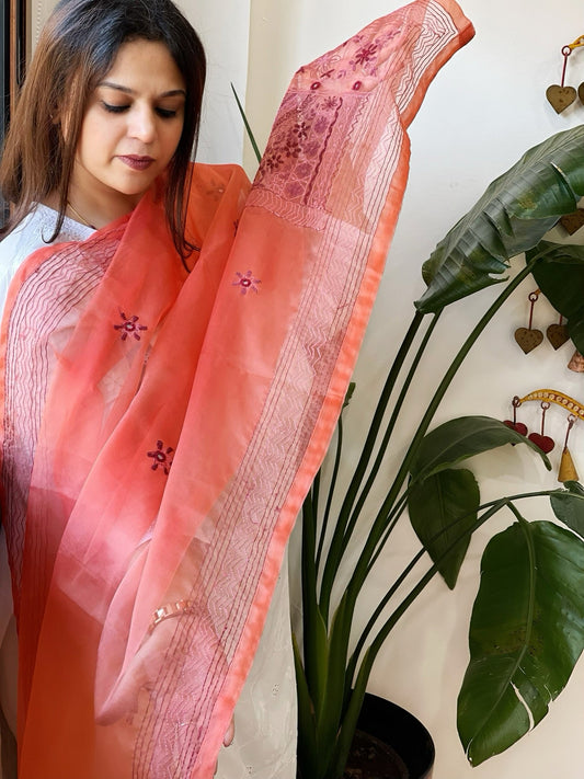 Peach Organza dupatta with Lambani Hand Embroidery - Masakalee
