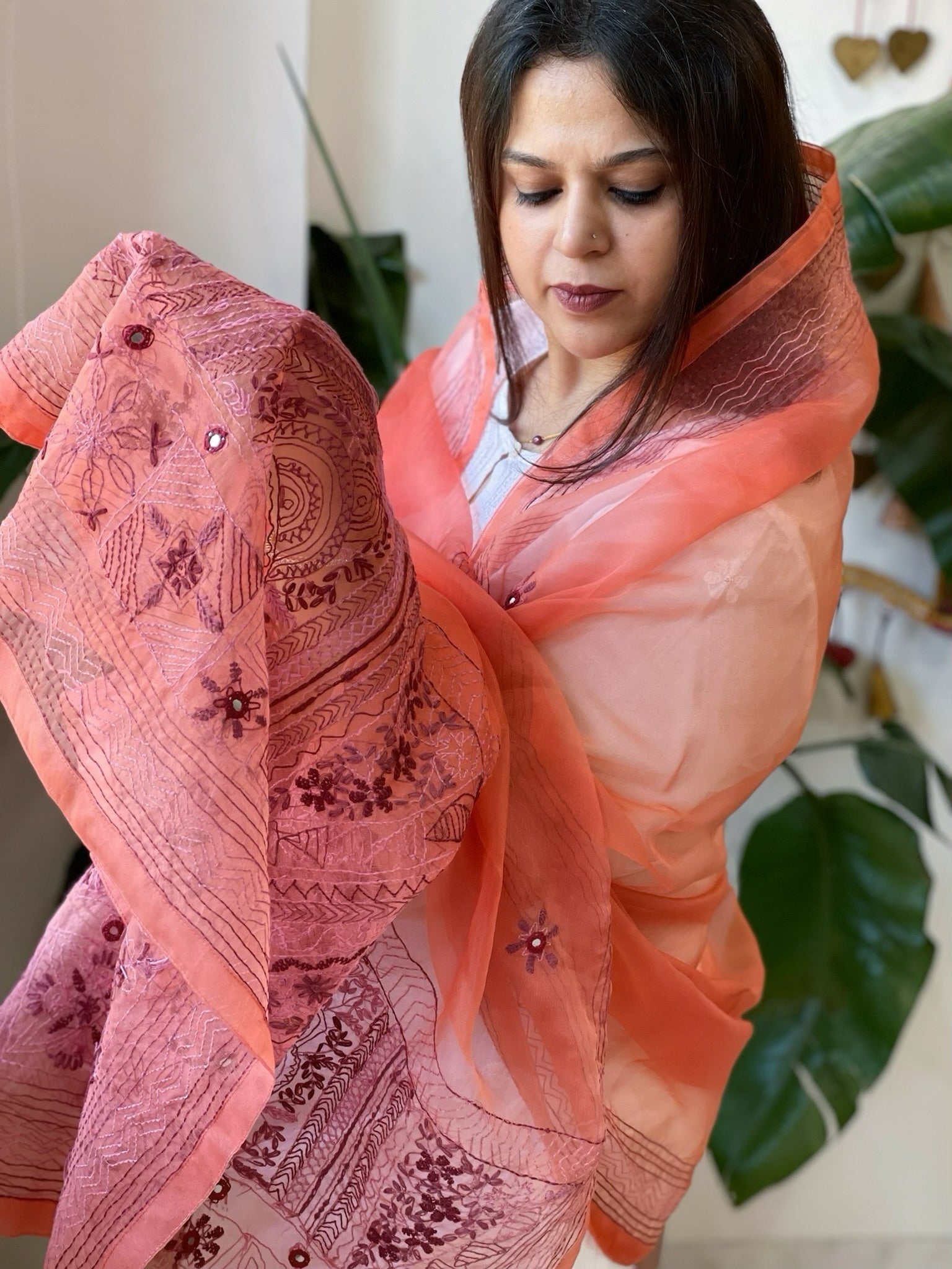 Peach Organza dupatta with Lambani Hand Embroidery - Masakalee