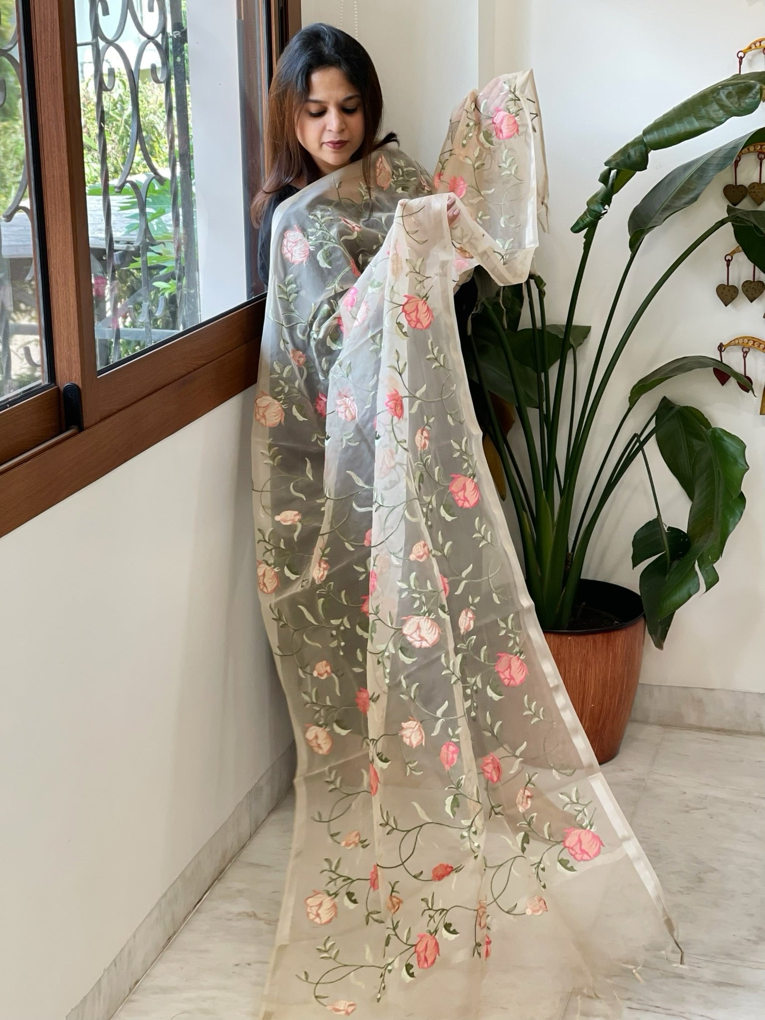 Peach Organza Dupatta with Thread Embroidery - Masakalee