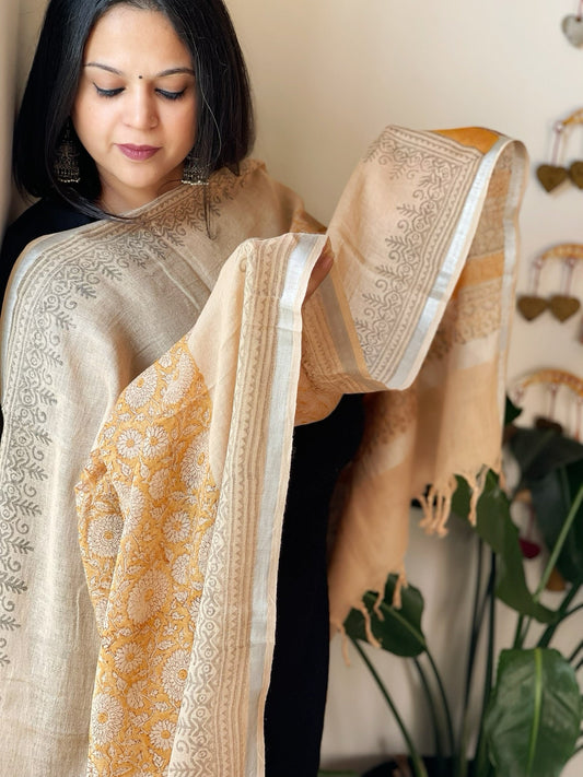 Peach Pure Linen Handblock Printed Dupatta - Masakalee
