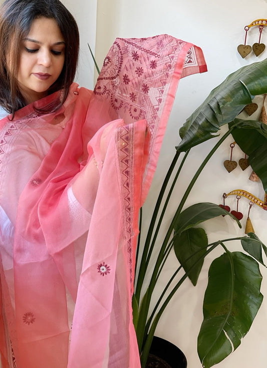 Peachish Pink Organza dupatta with Lambani Hand Embroidery - Masakalee