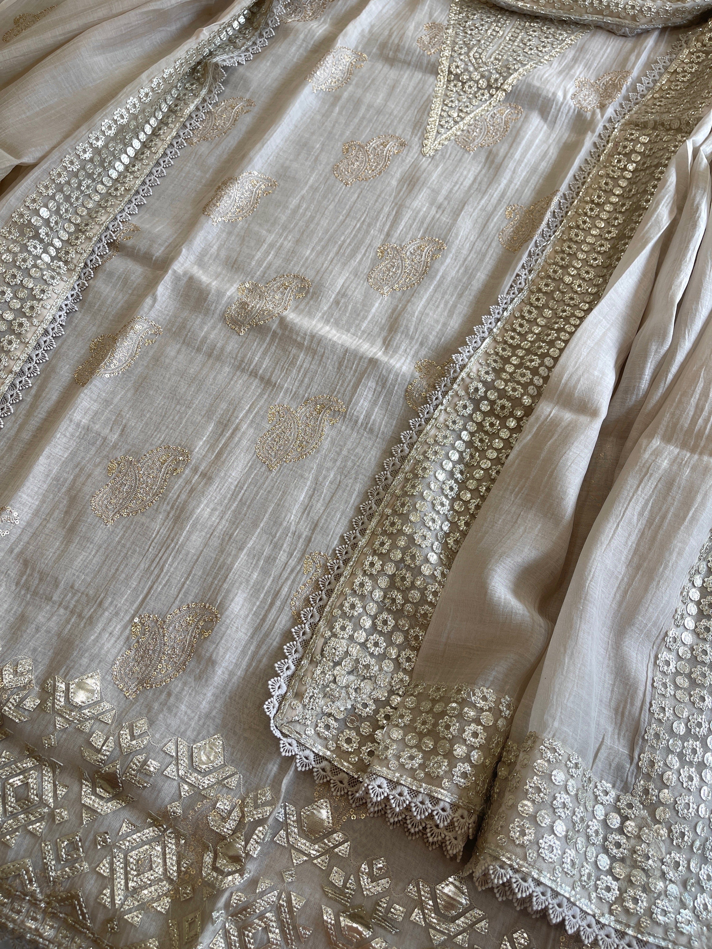 Pearl Beige Gota Applique Suit Set in Pure Mul Chanderi - Masakalee