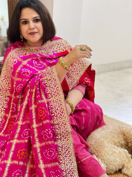 Pink Bandhani Dupatta with Gotapatti Handwork in Pure Silk - Masakalee