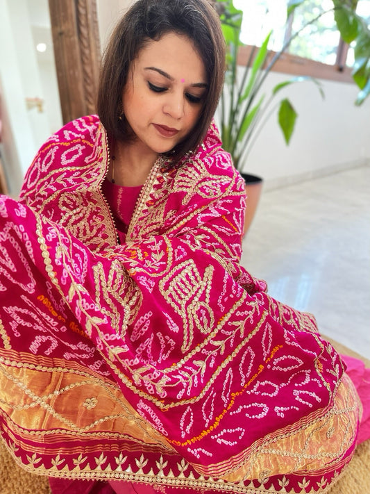 Pink Bandhani Dupatta with Gotapatti Handwork in Pure Silk - Masakalee