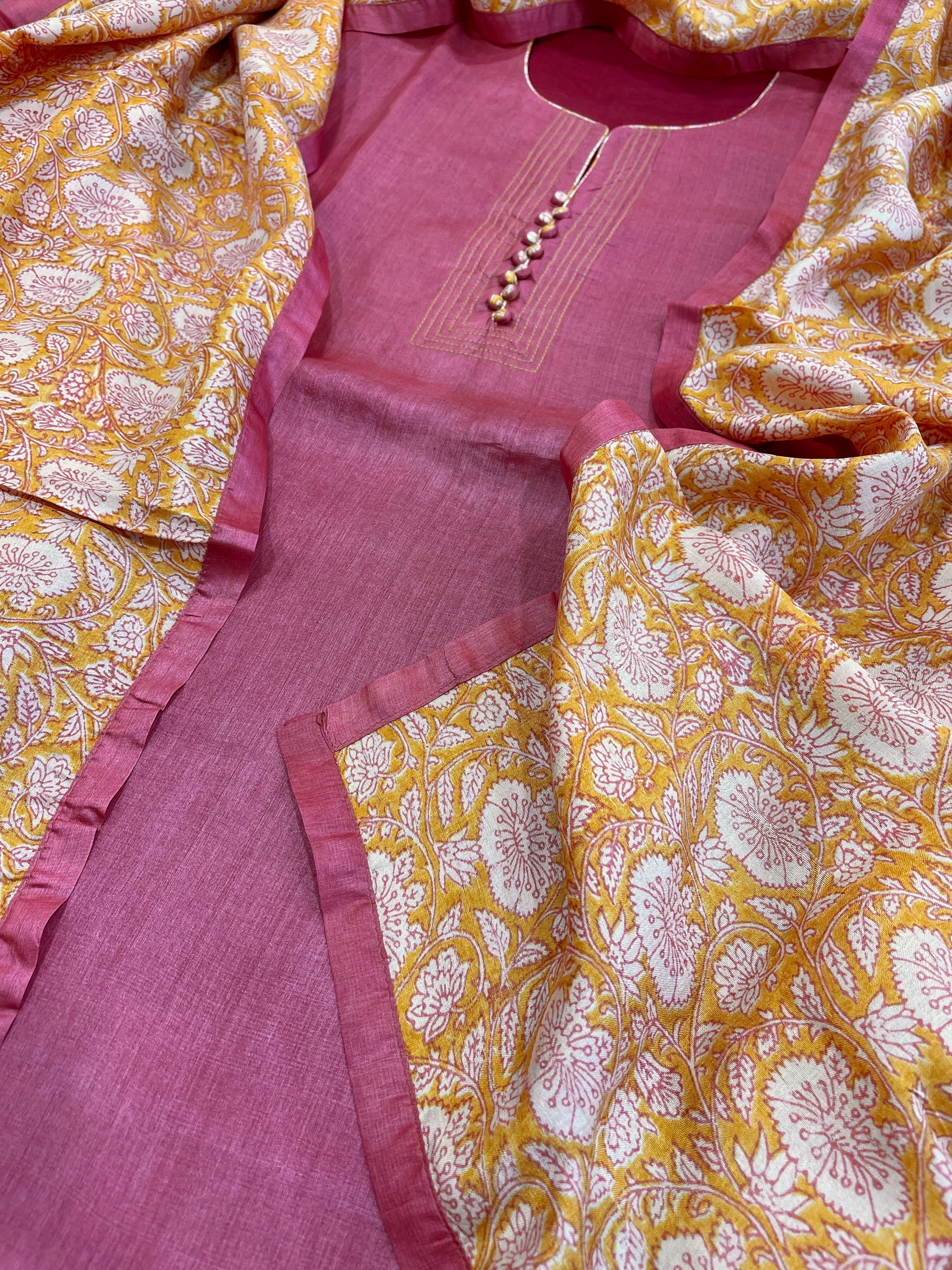 Pink Dupatta Set (Kurta+Dupatta) with Handblock Print in Pure Tussar Silk - Masakalee