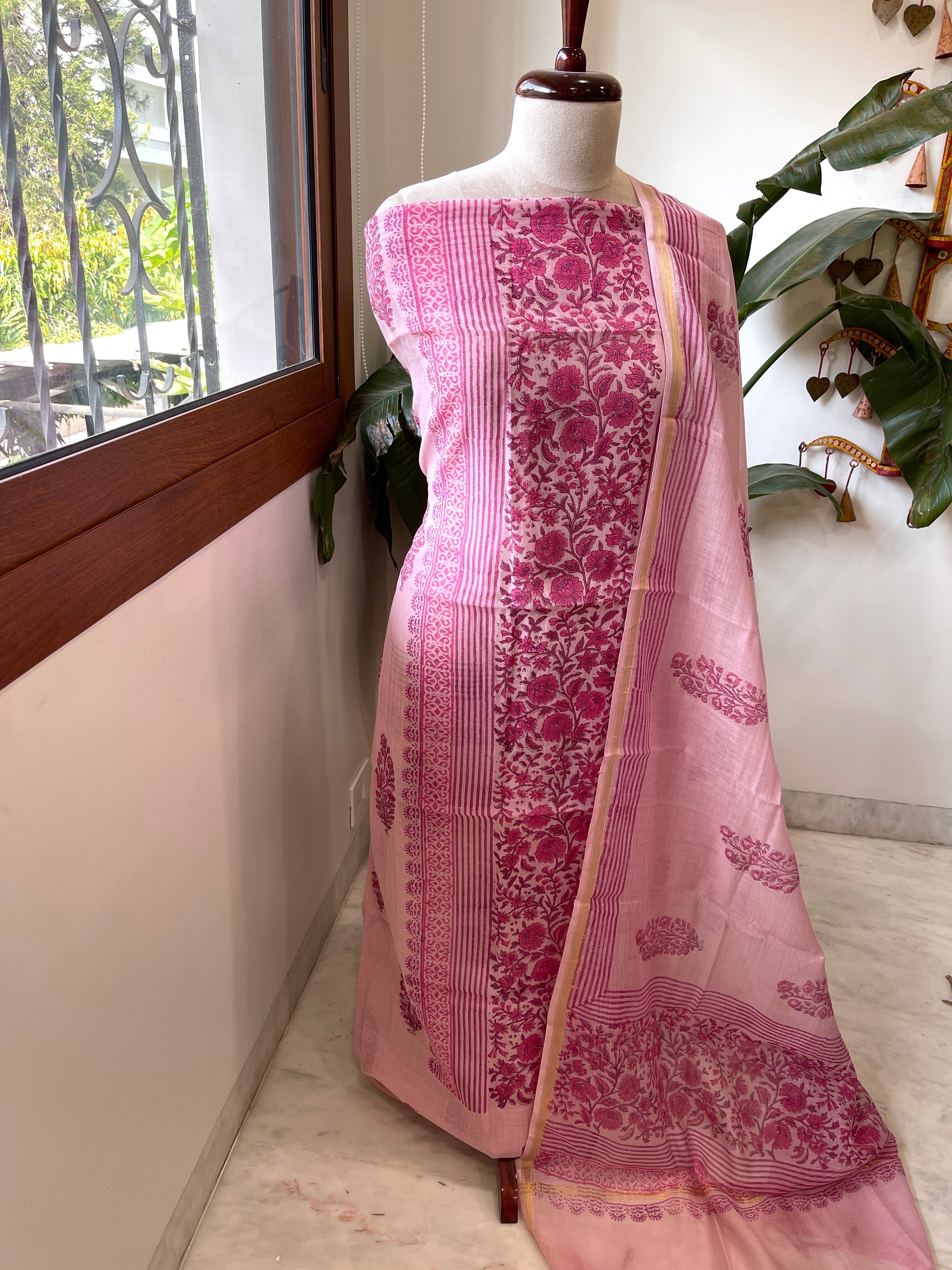 Pink Handblock Printed Suit Set in Mul Cotton - Masakalee