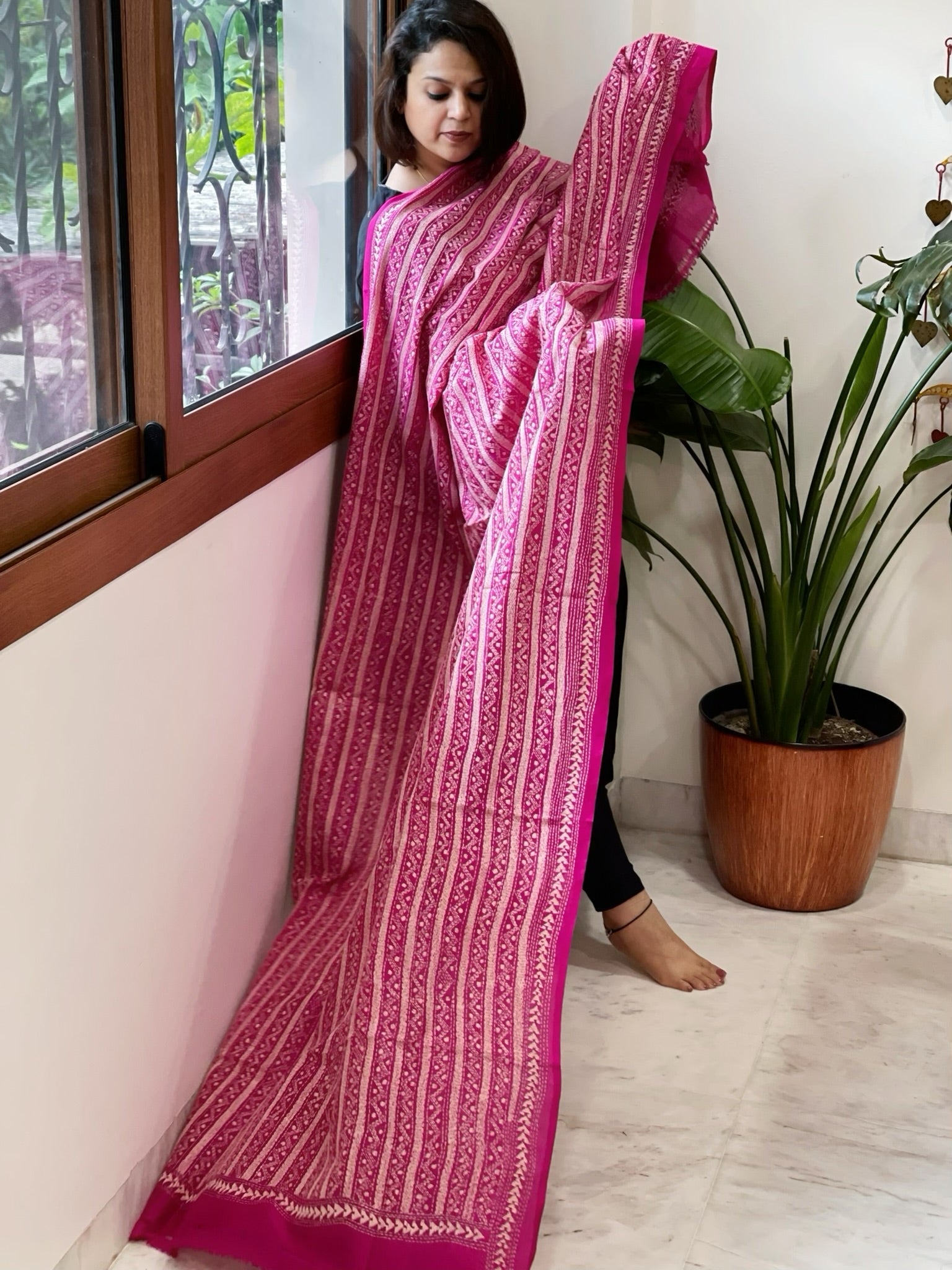 Pink Handmade Kantha Dupatta in Silk - Masakalee