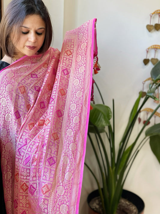 Pink Handwoven Banarasi Rangkhat Dupatta in Pure Georgette - Masakalee