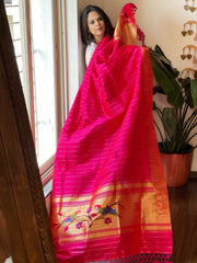 Pink Handwoven Paithani Dupatta in Pure Silk - Masakalee
