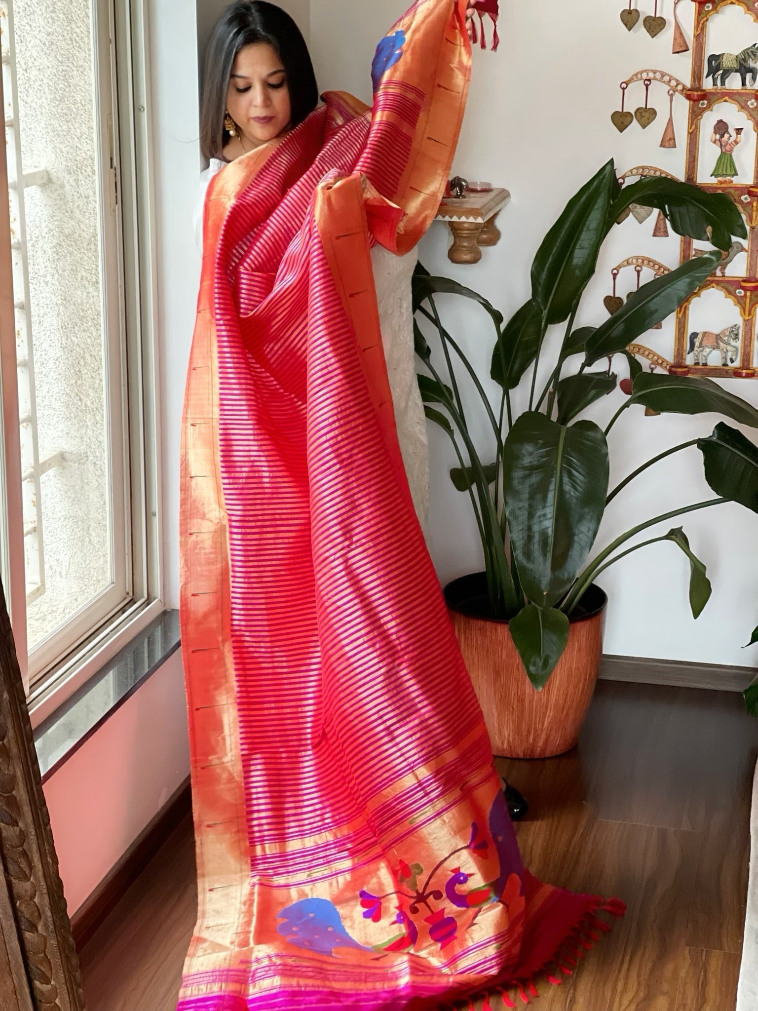 Pink Handwoven Paithani Dupatta in Pure Silk - Masakalee