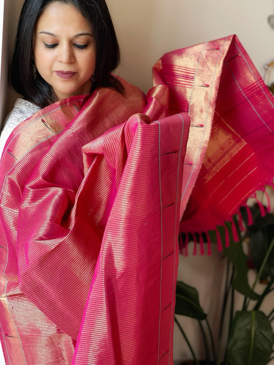 Pink Handwoven Paithani Dupatta in Pure Silk - Masakalee