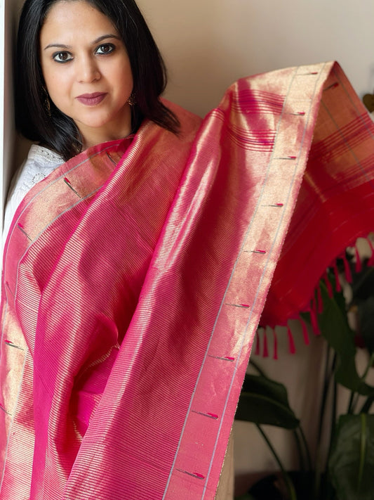 Pink Handwoven Paithani Dupatta in Pure Silk - Masakalee
