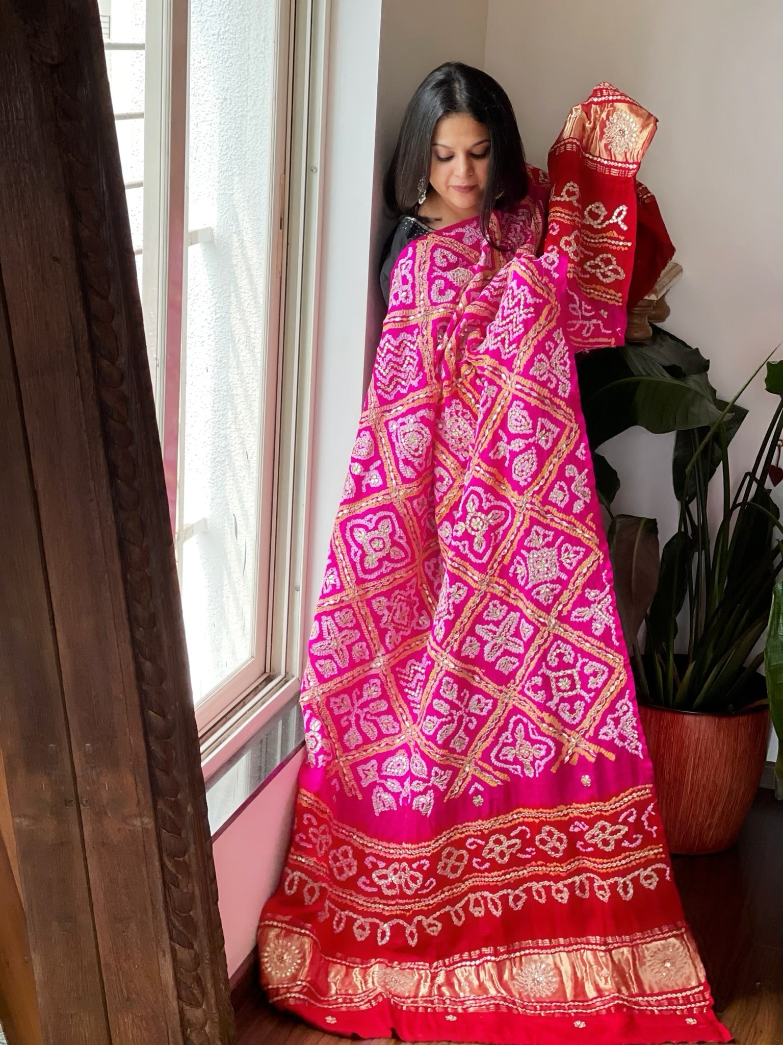 Pink with Red Bandhani Dupatta with Gotapatti Handwork in Pure Silk - Masakalee