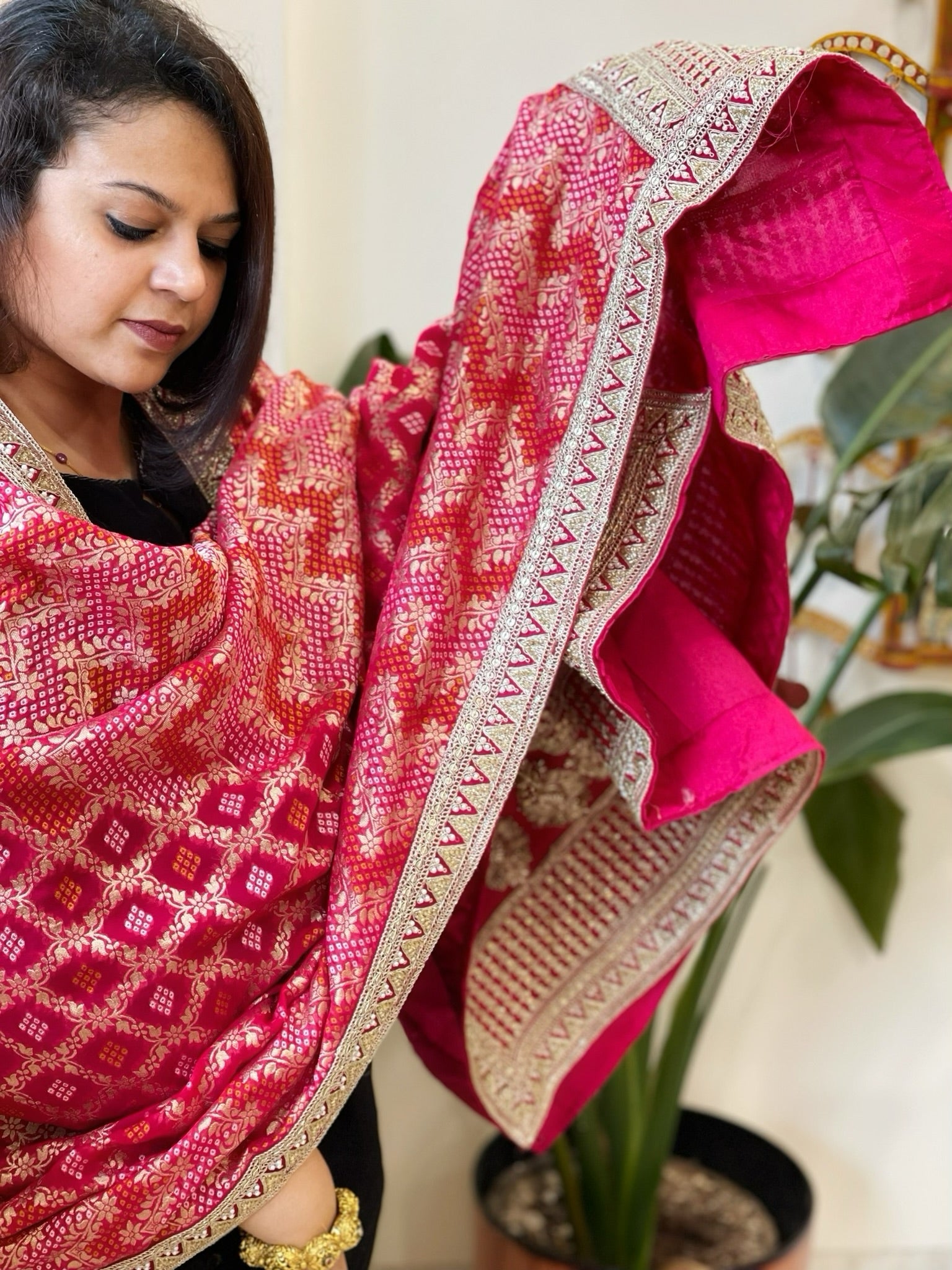 Pink Woven Bandhej Banarasi Dupatta in Fine Georgette with Zardosi Work - Masakalee