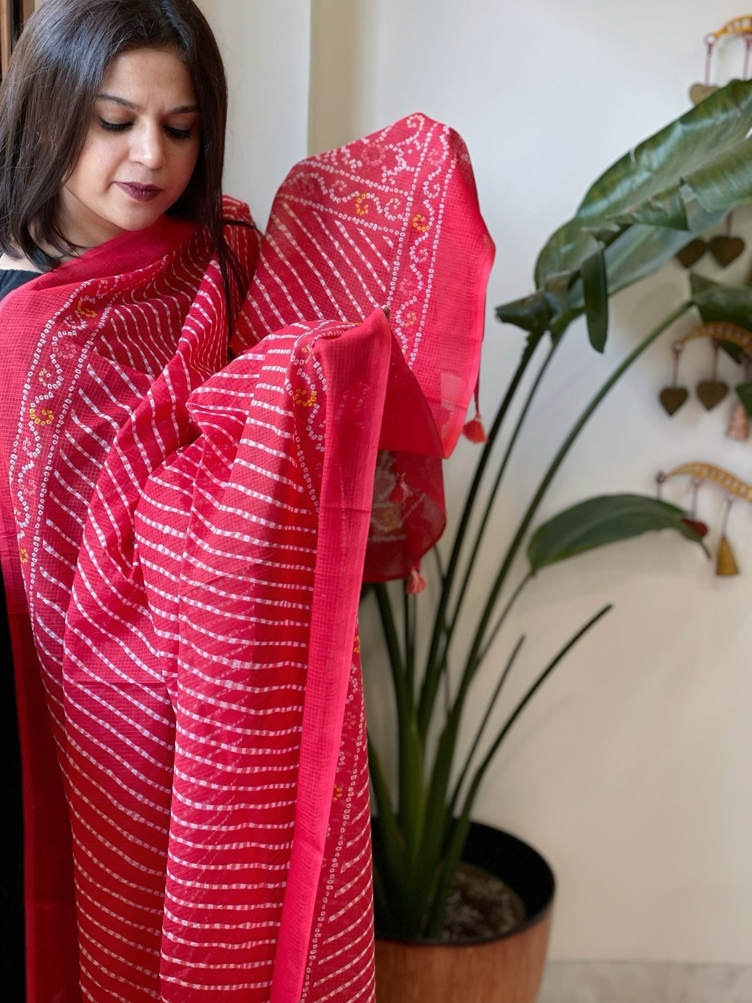 Pinkish Red Kota Cotton Handblock Printed Dupatta - Masakalee